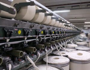 ＴＮＦ社の紡績工場内