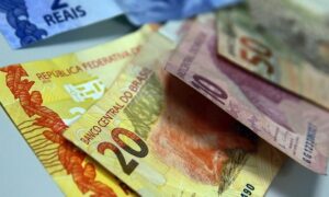 最賃額調整が様々な項目に変化をもたらす（Marcello Casal Jr./Agência Brasil）