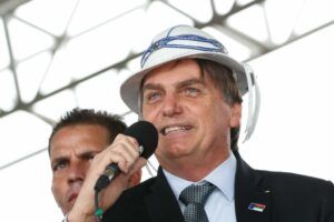１９年７月、バイーア州での落成式に出席したボルソナロ大統領（Alan Santos/PR）