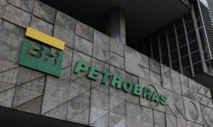 選挙対策向けのインフレ対策で政府の介入が起きているペトロブラス社（Fernando Frazao/Agencia Brasil)