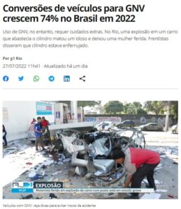 天然ガス車が増えたと報じる２７日付Ｇ１サイトの記事の一部（写真は２６日にリオ市で起きた爆発事故直後の現場）