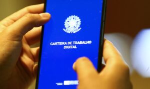 電子版の労働手帳（Marcelo Camargo/Agencia Brasil）