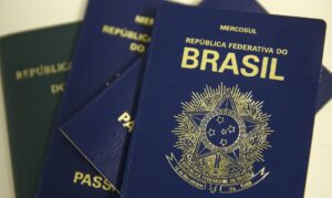 発行が停止されるパスポート（Marcelo Camargo/Agencia Brasil）
