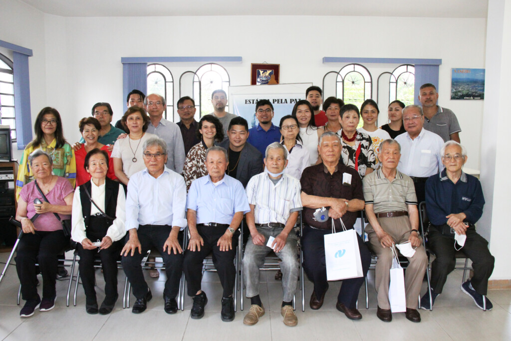敬老会に参加した長崎県人会員の皆さん