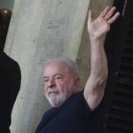 手を振るルーラ次期大統領（Foto: Antonio Cruz/Agência Brasil）