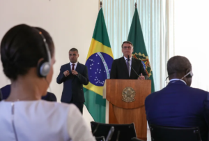 ７月に開催された会合で語るボルソナロ大統領（Clauber Cleber Caetano/PR）