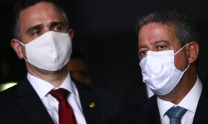 パシェコ上院議長とリラ下院議長（Marcelo Camargo/Agencia Brasil）