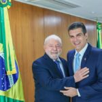 ＣＯＰ３０の開催候補地にベレン市を指名したと発表した時の大統領とバルバリョ知事（Ricardo Stuckert/Presidência da República）