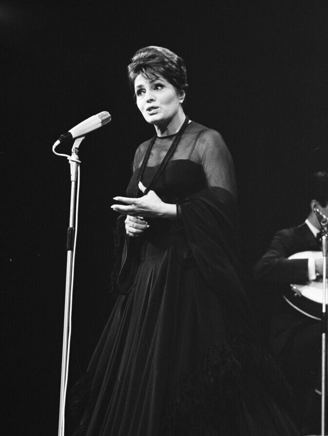アマリア・ロドリゲス氏(１９６９年、Anefo, CC0, via Wikimedia Commons)