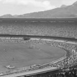 １９５０年７月１６日、ＦＩＦＡＷ杯ブラジル大会の優勝が決まるブラジル対ウルグアイ戦（Brazilian National Archives, Public domain, via Wikimedia Commons）