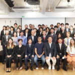 中間報告会に参加した皆さん(前列左から１人目が櫻田さん、３人目が小﨑さん、６人目が米田さん)