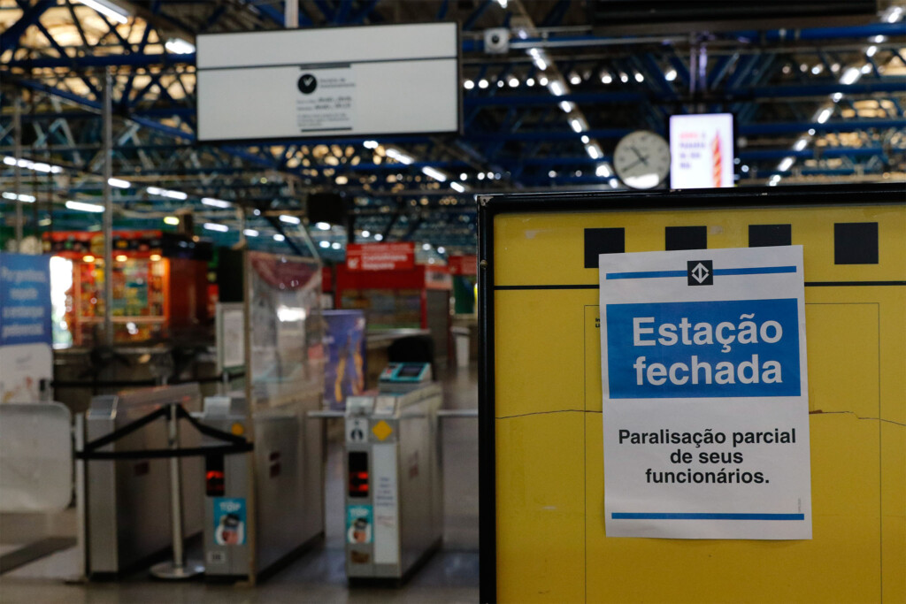 スト中の駅の様子（Fernando Frazao/Agencia Brasil）