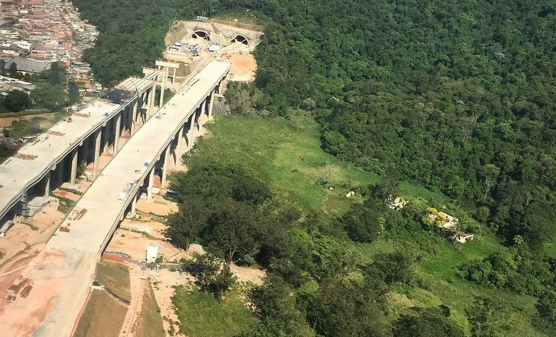 環状線北部区間の工事現場（Divulgação/Governo do Estado de São Paulo, 20/10/2015)