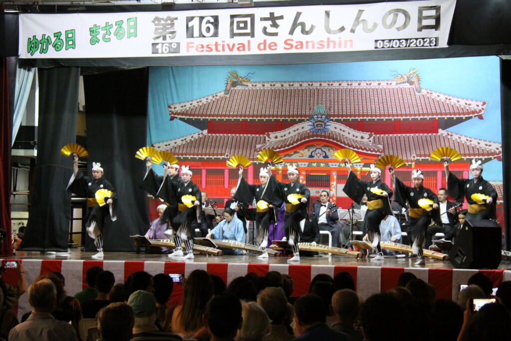 ベテランと若手が一体となった『上り口説(ぬぶりくどぅち)』の舞台