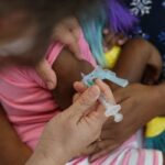 子供への予防接種（Valter Campanato/Agencia Brasil）