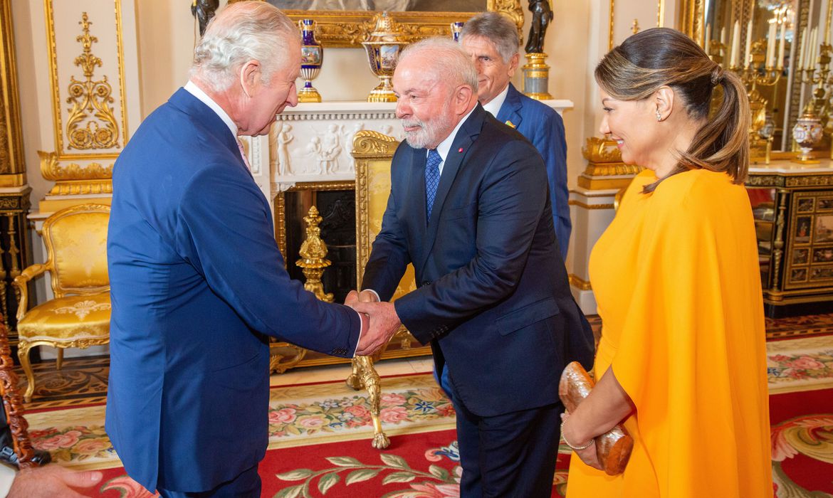 ルーラ大統領夫婦とチャールズ３世（Ian Jones/Buckingham Palace）