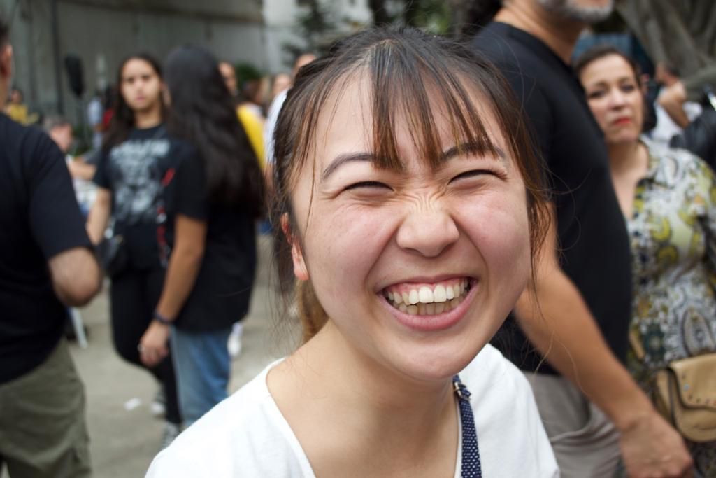 経歴：野口くるみ（東京都出身、22歳）。上智大学ポルトガル語学科在籍。2019年春休暇中、サンパウロ州サンジョセ・ド・リオ・プレットのNGO施設にボランティアとして派遣。その後、より深くブラジルを知りたいとの思いから大学を一年間休学し、2022年にブラジル日本交流協会の研修制度に参加。研修先はサンパウロ市の日系建設会社HOSS建設。