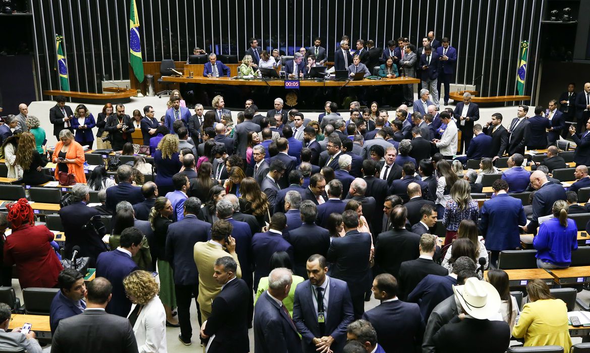３日の下院（Lula Marques/Agencia Brasil）