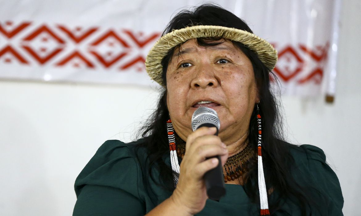 事件から１年経って先住民族の領土保護の脆弱性が再び注目されていると語るジョエニアＦｕｎａｉ会長（©Marcelo Camargo/Agencia Braisl）