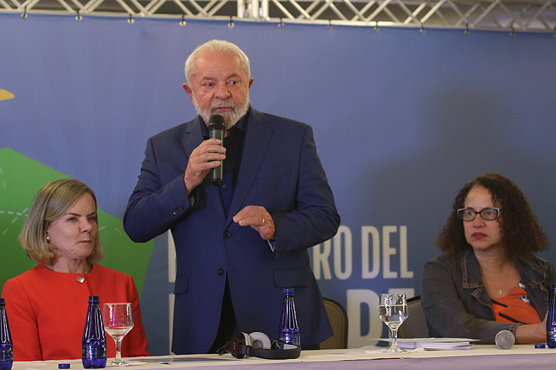 開会式で挨拶するルーラ大統領（Valter Campanato / Agência Brasil）