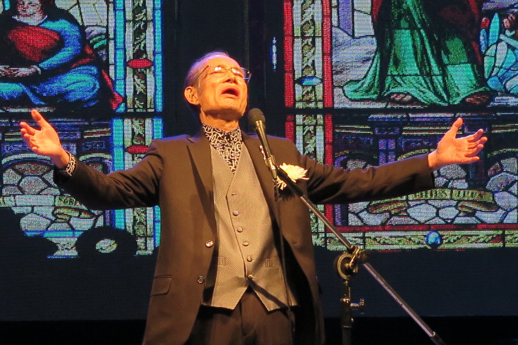 ２０１９年８月の『花の歌謡祭』で熱唱した北川朗久さん