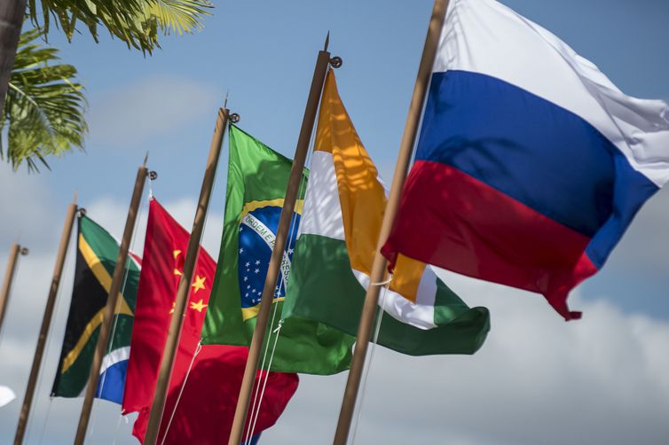 ＢＲＩＣＳ諸国の旗（Marcelo Camargo/Agência Brasil）