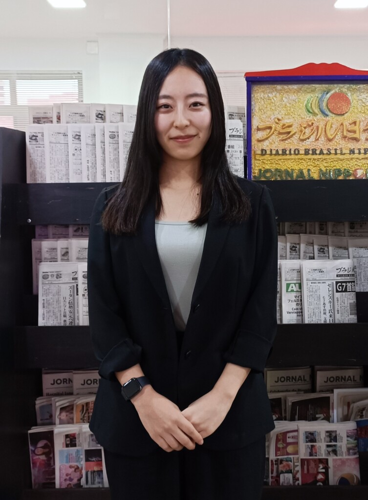 編集部を訪れた窪田副領事
