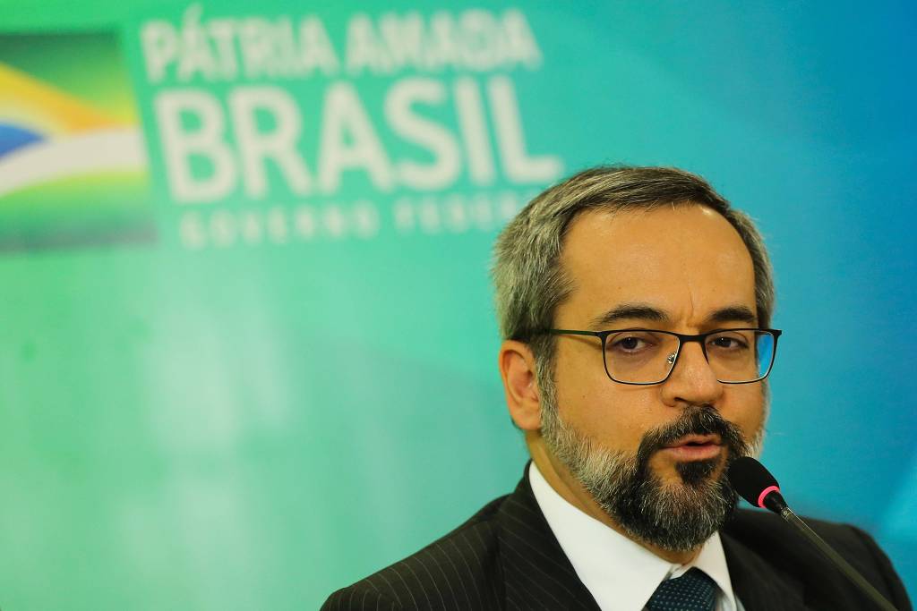 教育相時代のウェイントラウビ氏（Agencia Brasil）