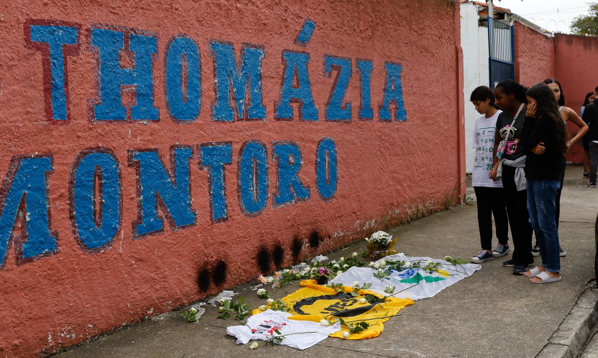 校内での銃撃事件で死者も出たサンパウロ市内の学校（© Fernando Frazão/Agência Brasil）