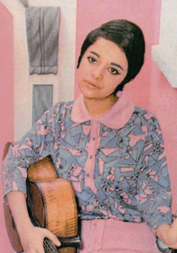 ソーニャのデビュー写真（１９６７年、提供コンチネンタル・レコード）