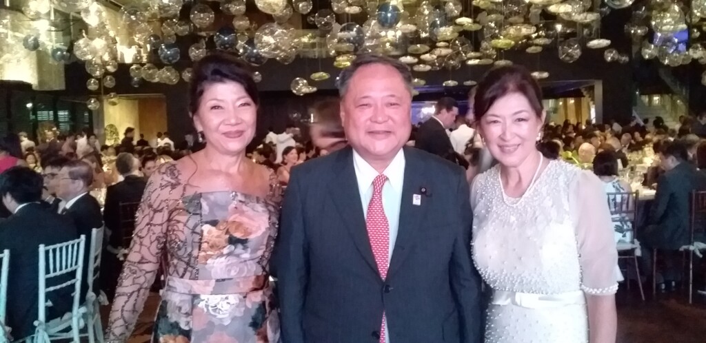 川村真由実校長、横山正人市議、斉藤永実副校長