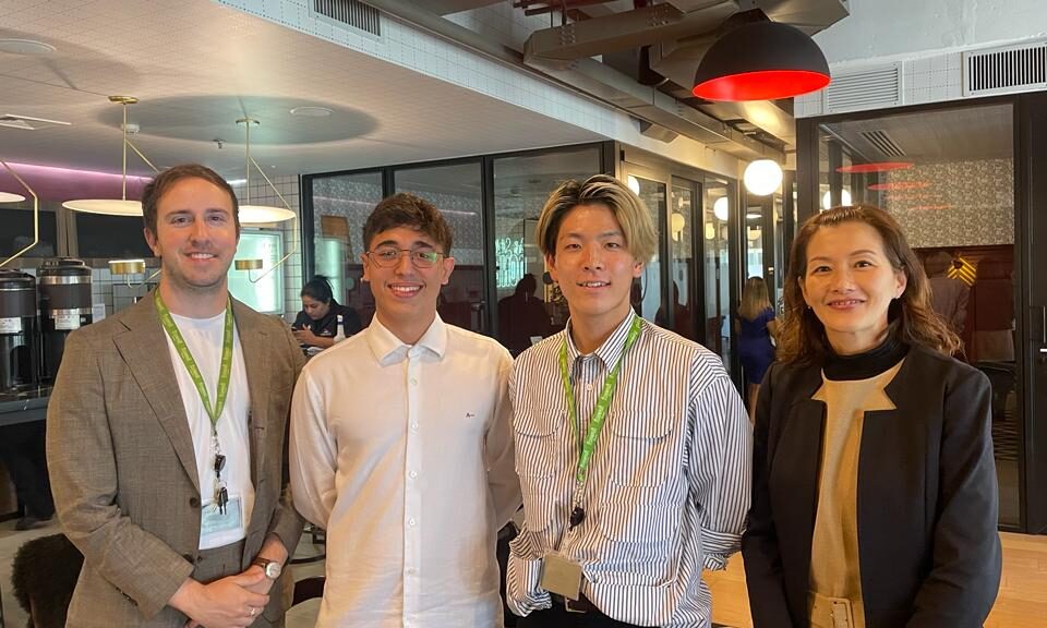 左からカストロさん、ペドロさん、近藤さん、アドミニストレーターの坂本真紀衣さん