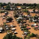 洪水に見舞われた町（©Marinha do Brasil/RS）