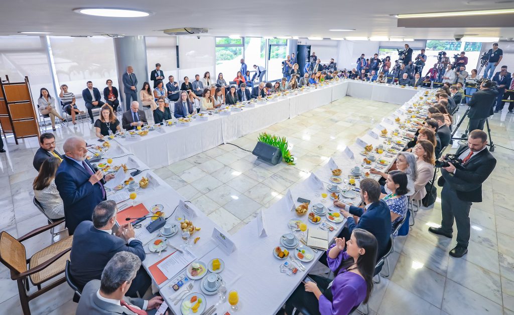 ２７日の朝食会でのルーラ大統領（Ricardo Stuckert/PR）