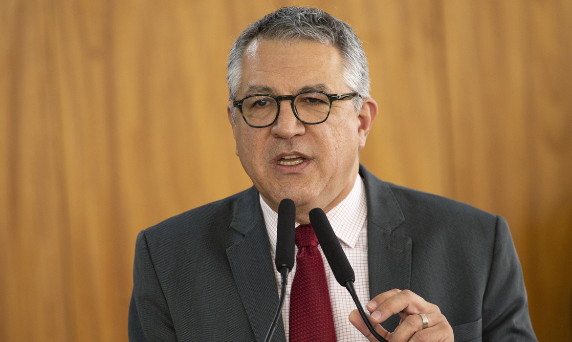 大統領と経済スタッフは経済政策上の合意を保っていると語るパジーリャ渉外室長官（©Marcelo Camargo/Agencia Brasil）