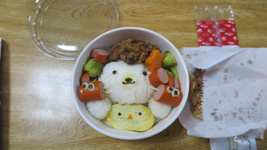 子供向きのかわいい弁当の一例