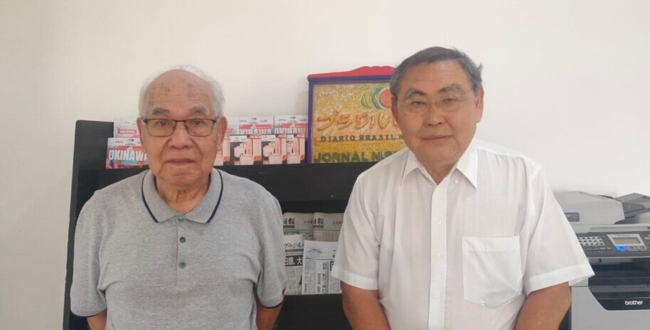 小野田会長と会計のカブキ・ニルソンさん（左から）