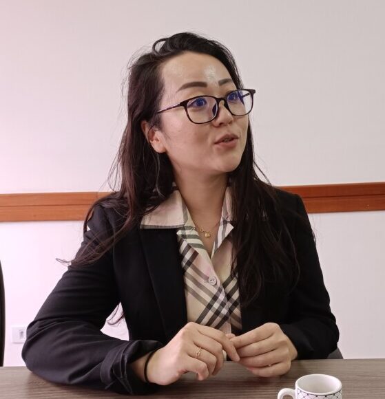 市村雅副領事