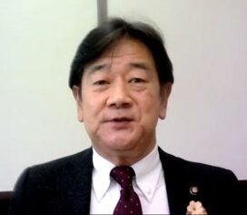 講演を行う田中市長