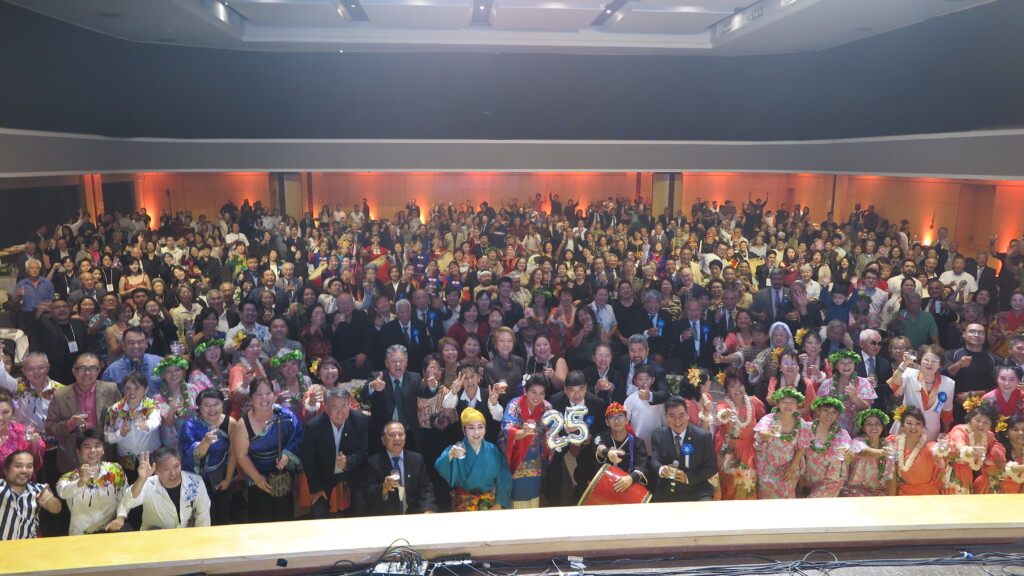 来場者全員と一緒に記念撮影