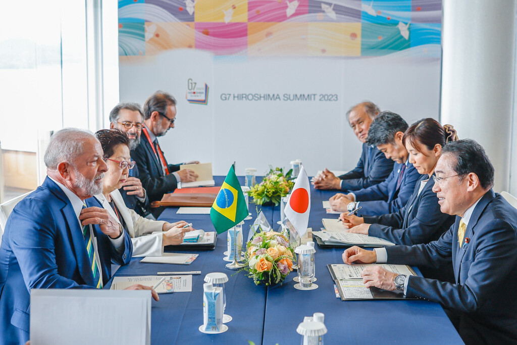 ５月２０日、Ｇ７広島サミットで岸田首相と会談するルーラ大統領（左）（Foto Ricardo Stuckert/PR）