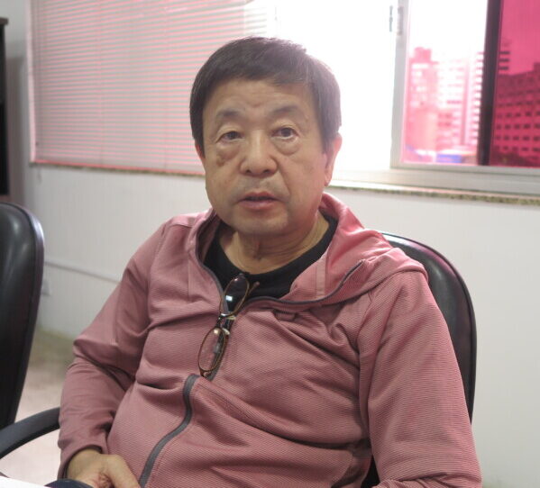 「戦後の邦字紙の歴史を記念誌に盛り込みたい」と語る岡野理事長