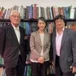 「少しでも力になれれば」と話す武部会長（中央）東野さんと森永さん（右）