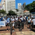 人質解放を求める呼びかけに賛同して集まった自転車愛好家達（©Fisesp/Divulgacao）