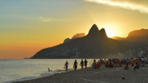 イパネマビーチから見る夕日（Foto:Divulgação）