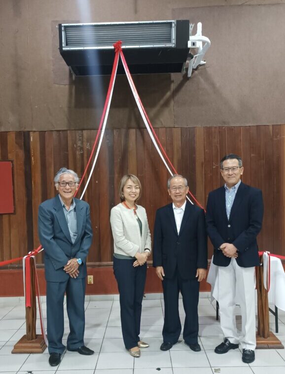 西部アマゾン日伯協会に設置されたエアコン