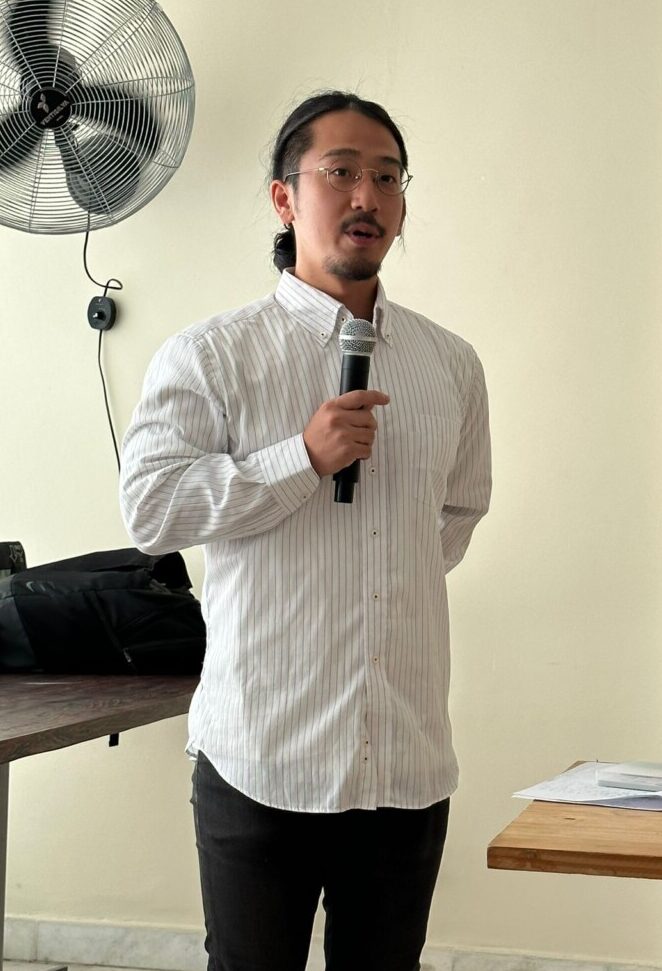 研修成果の発表を行う田中大和さん