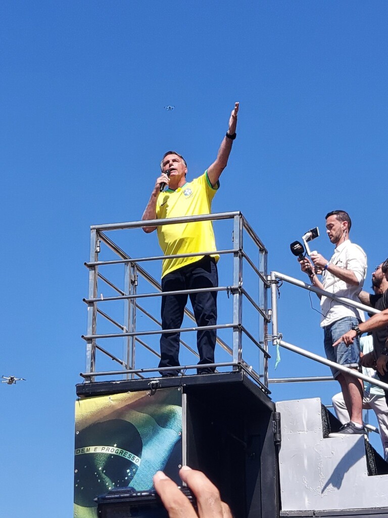 抗議活動でのボルソナロ氏（RS via Fotos Publicas）