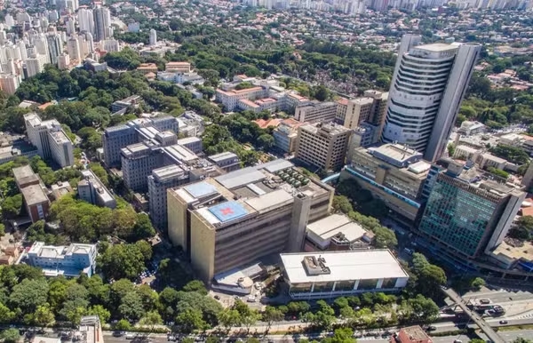 1944年開設のクリニカス病院も掲載物件の一つに（Divulgação/HCFMUSP）