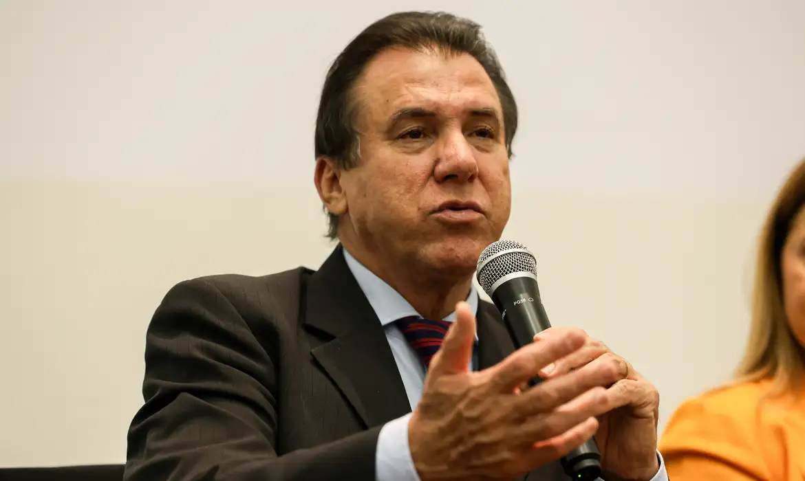 マリーニョ労働雇用相（©Jose Cruz/Agencia Brasil）